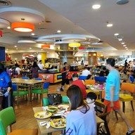 บรรยากาศ Bricks Family Restaurant