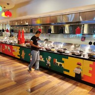 บรรยากาศ Bricks Family Restaurant