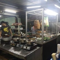 บรรยากาศ ร้านข้าวต้ม สามแยกอ่าวนาง ไม่มีสาขา