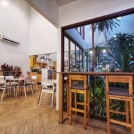 Charm Eatery & Cafe