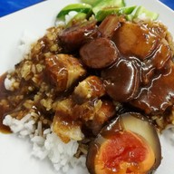 เมนูของร้าน เซี้ยเหล่ายี่ห้อ (ข้าวหมูแดงแปลงนาม)