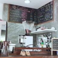 เมนูของร้าน ล้านสลัดบัตรคิว