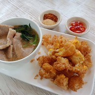 ราดหน้าเหมือนฝัน(เซียงซูอีเตี้ยน) รพ.นวุฒิสมเด็จย่า ตชด.อารีย์