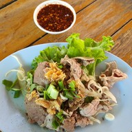 ร้านเนื้อต้มนายเฮง