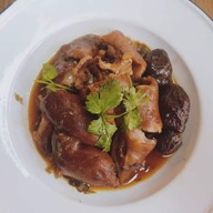 เมนูของร้าน โกเก่งข้าวขาหมู