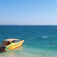 Baan Rom Talay Made'