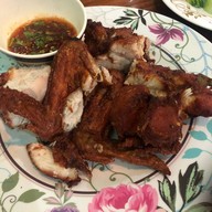 ไก่ทอดเดชา สาขาช่องเขา มอ.