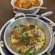 บ่าวโอม