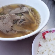 เมนูของร้าน ต้มเลือดหมูนายเส่ย