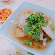 ชม้อยข้าวต้มโต้รุ่ง