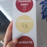 เมนู ผัดไทยตะวันดา x บะหมี่ไก่ตุ๋น