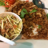 ไก่ทอดเดชา สาขาช่องเขา มอ.