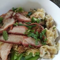 ตี๋ บะหมี่เกี๊ยวสูตรน้ำข้น