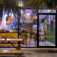 หน้าร้าน Bad Mom Diner