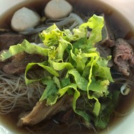 ก๋วยเตี๋ยววัดดงมูลเหล็ก กาญจนบุรี