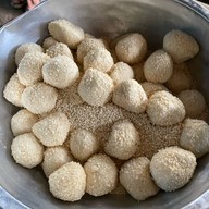 กล้วยทอดใต้ต้นหูกวาง