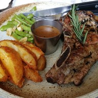 เมนูของร้าน Featherstone .