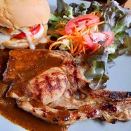 เมนูของร้าน สเต็กเป็นไทย