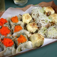 เมนูของร้าน Feng Zhu เฟิงจู-หมูเจริญ เกี๊ยวซ่าหน้าเปิด