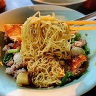ก๋วยเตี๋ยวหมู ป้าทุเรียน สาขา 2 ถนนมิตรภาพ