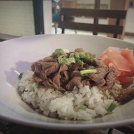 Taste of trees BTS วงเวียนใหญ่