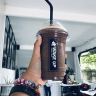 Wake Up Studio x Cafe