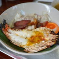 เมนูของร้าน โตจังอ๋อง noodlebar บะหมี่กุ้งแม่น้ำเผาเจ้าแรกของไทย ป้อมปราบศัตรูพ่าย
