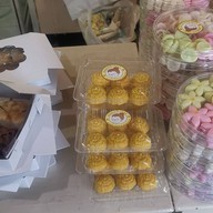 ขนมคุณป้าโหนก นิคมอุตสาหกรรมนวนคร ปทุมธานี