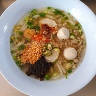 เมนูของร้าน ก๋วยเตี๋ยวลูกชิ้นปลานายมิ้งค์