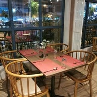 บรรยากาศ ห้องอาหารนิรันดร