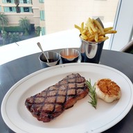 เมนูของร้าน The Loft Waldorf Astoria Bangkok