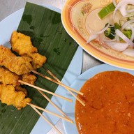 เมนูของร้าน ก๋วยจั๊บเอกไพลิน ถนนศรีนครินทร์ ศรีด่านซอย8