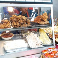 บรรยากาศ ครัวรสเด็ด อาหารตามสั่ง B6 ตลาดเมืองทอง