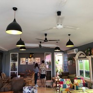 Montrio มอนทรีโอคอฟฟี่ บ้านฉาง