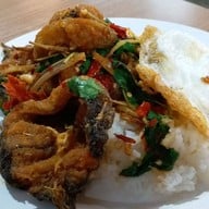 เมนูของร้าน ครัวรสเด็ด อาหารตามสั่ง B6 ตลาดเมืองทอง