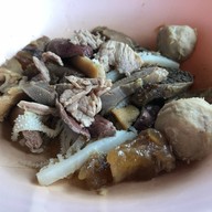 โตเกาเหลาเนื้อ ศรีราชา