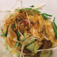 ผัดไทยห่อไข่ช้างเผือก
