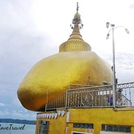 พระธาตุอินทร์แขวนจำลอง