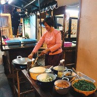 ผัดไทยครัวบ้านยิ้ม เชียงใหม่