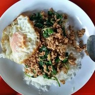 เมนูของร้าน ใบกระเพรา อาหารตามสั่ง