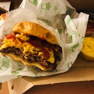 shake shack  russia arbat st.