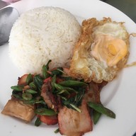 เมนูของร้าน ก๋วยเตี๋ยวชักธง (ดู๋ดี๋) แสนภูดาษ