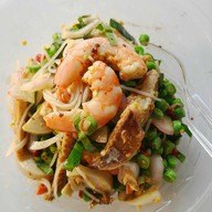 ร้านยำแซ่บทะลุมิติ by เจ๊กุ๊ก วัดลาดปลาดุก