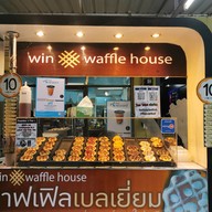 Little-cha ชานมไต้หวัน & วาฟเฟิลเบลเยี่ยม สาขา 3+ ม.บูรพา