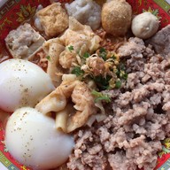ก๋วยเตี๋ยวแคะ