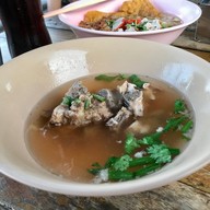 ก๋วยเตี๋ยวหมู•เย็นตาโฟ•บะหมี่เกี๊ยว สูตรหมูกรอบ