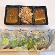 ข้าวหมูแดง หน้าบ้าน