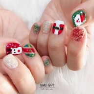Nails @ 71