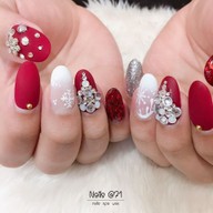 Nails @ 71