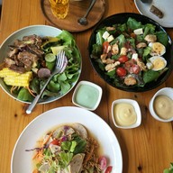 เมนูของร้าน Oomruk Coffee Work Space